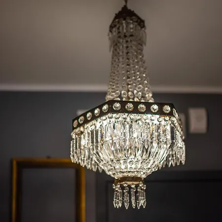 Art Z Bezplatnym Miejscem Postojowym W Hali Garazowej Daire Karpacz